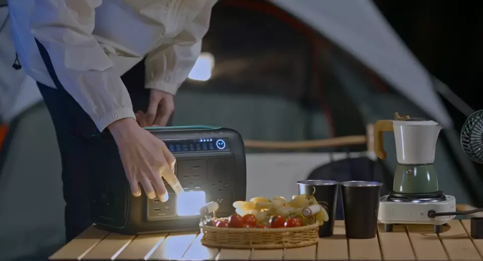 Choisir la bonne capacité de la centrale électrique portable pour le camping